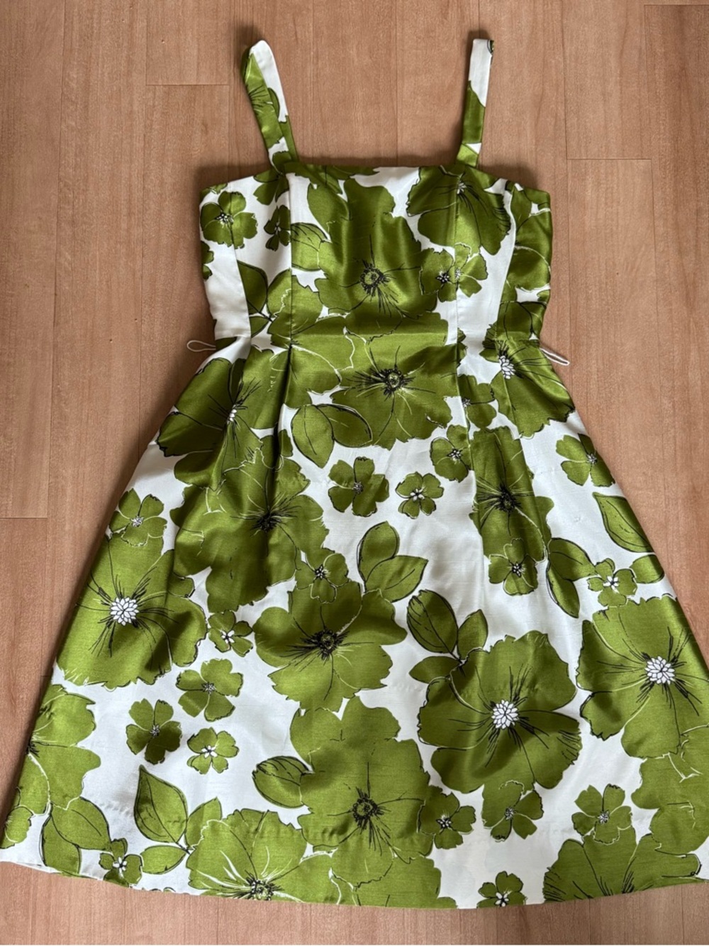 Jessica Howard Green Floral Cocktail Dress